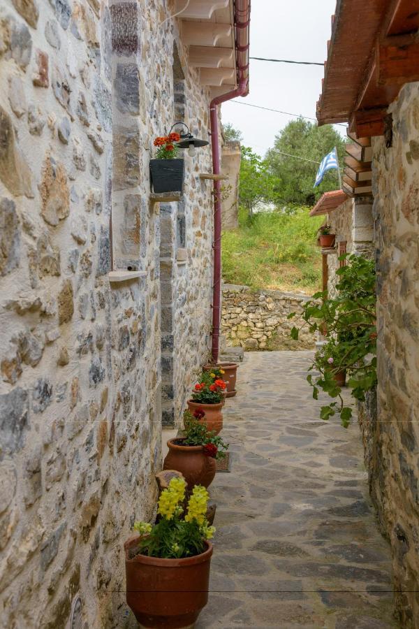 Вилла Platipodi Stone House Nikithianos Экстерьер фото